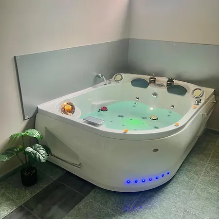 Хотел дикас